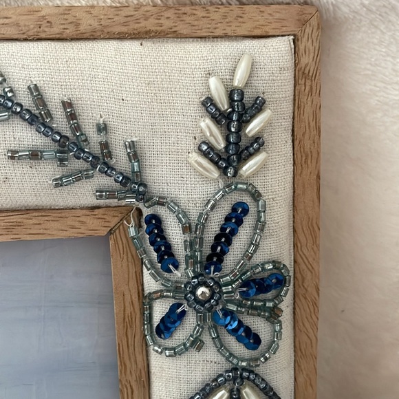 NWT Lovely Shaila Anant Handcrafted in India desk frames, 4”X 6” opening - Picture 15 of 15